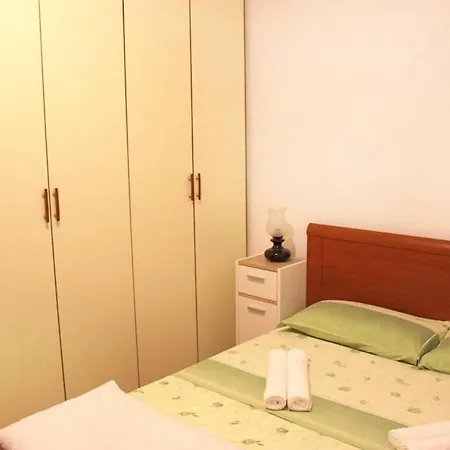 In Porec/istrien 27808 Apartman